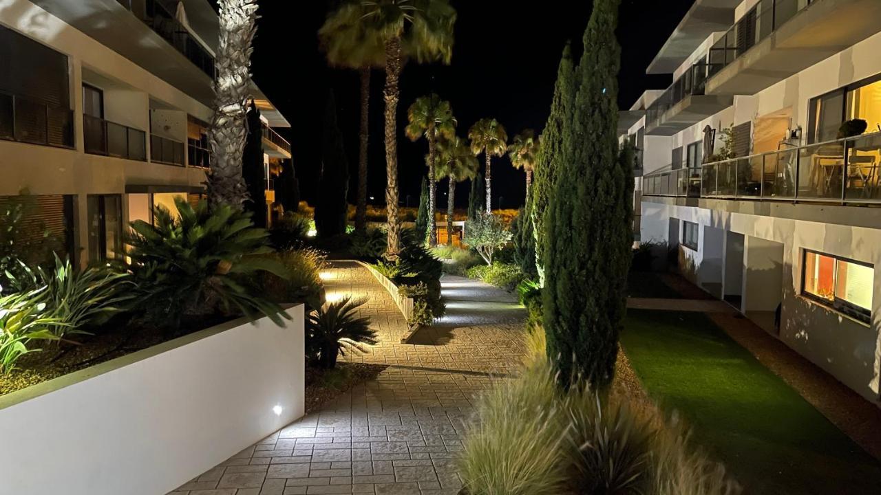 Cavalo Preto Luxury Beach *